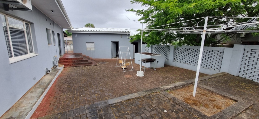 4 Bedroom Property for Sale in Porterville Western Cape